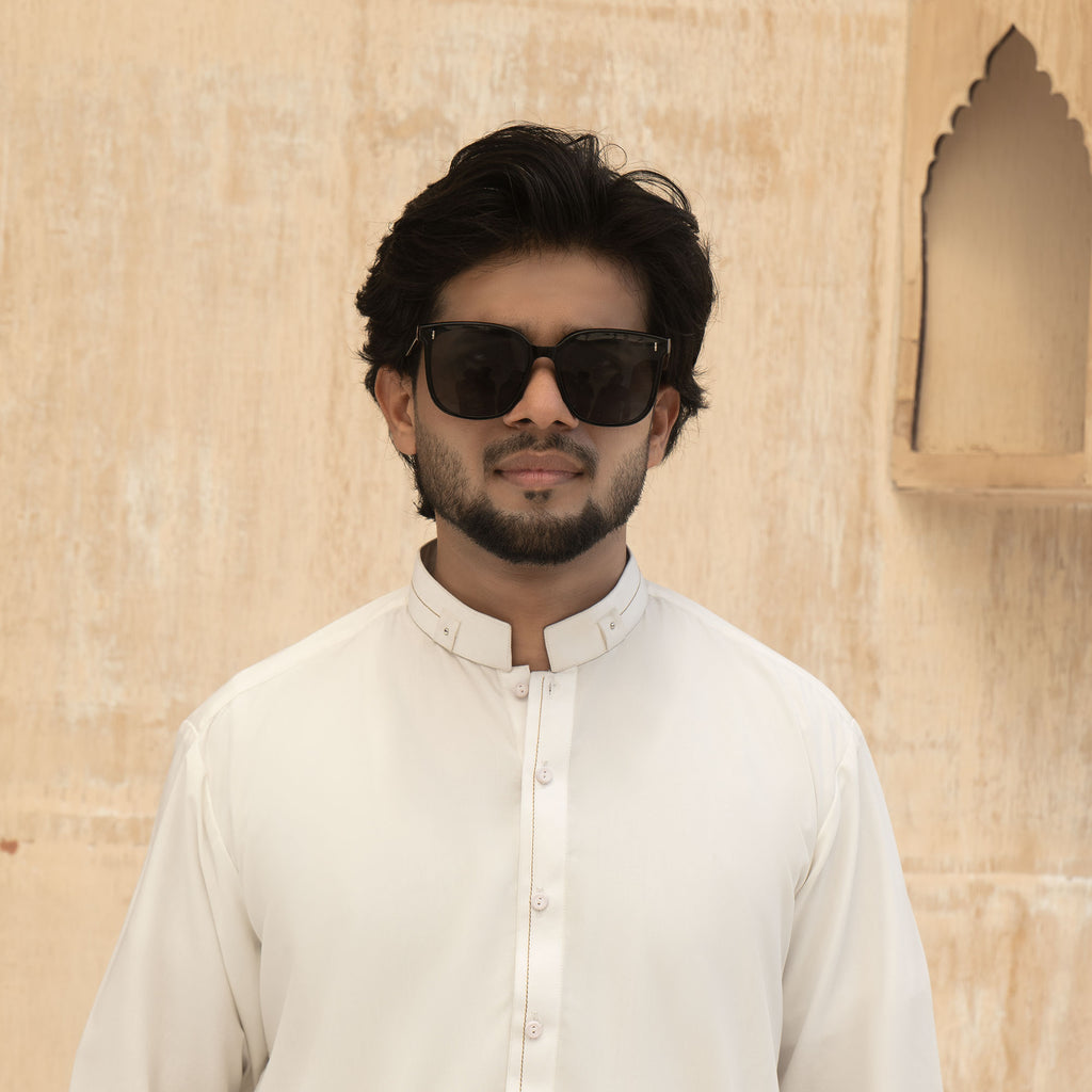 OFF-WHITE KURTA PAJAMA-SHALWAR