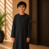 ROUND-NECK BLACK KIDS THOBE/JUBBAH